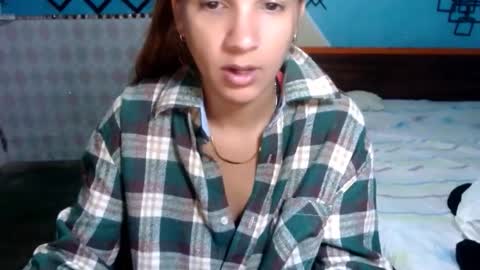 Snapshot of megan_little_ chatting on May 17, 1:29 pm amanda online show from May 17, 1:29 pm