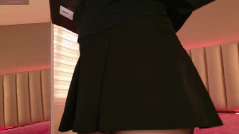 Snapshot of megan_moore__ chatting on September 25, 12:09 pm     online show from September 25, 12:09 pm