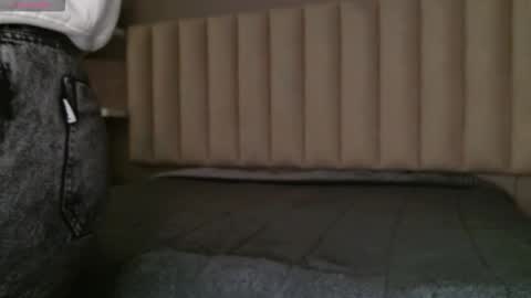     online show from November 12, 12:05 pm