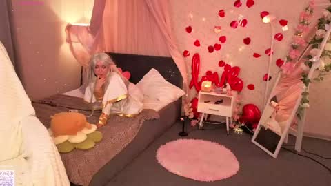 Megan Nelson online show from May 2, 11:15 am