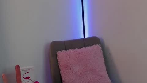 megan_palmer25 online show from January 15, 3:33 am