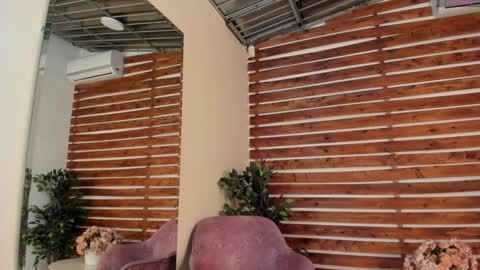Snapshot of megan_raiin chatting on February 6, 7:13 am megan_raiin online show from February 6, 7:13 am