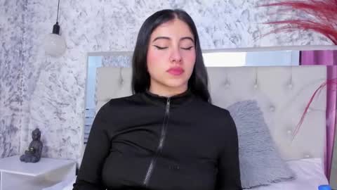 Snapshot of megan_rossee1 chatting on October 22, 11:21 am MEGAN online show from October 22, 11:21 am