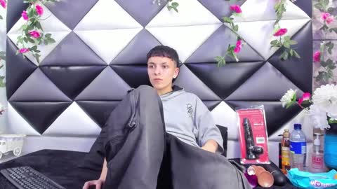 megan_thompsonn_ online show from September 27, 2:38 am