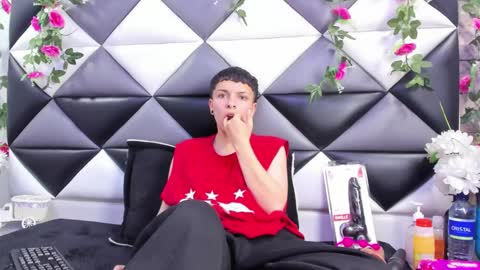 megan_thompsonn_ online show from October 1, 2:39 am