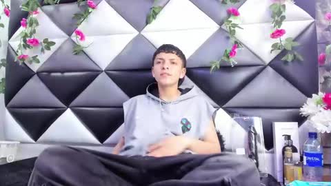 megan_thompsonn_ online show from October 17, 2:26 am