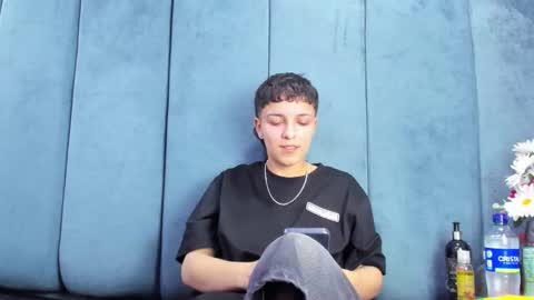 Snapshot of megan_thompsonn_ chatting on February 22, 2:34 am megan_thompsonn_ online show from February 22, 2:34 am