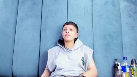 Snapshot of megan_thompsonn_ chatting on February 27, 2:33 am megan_thompsonn_ online show from February 27, 2:33 am