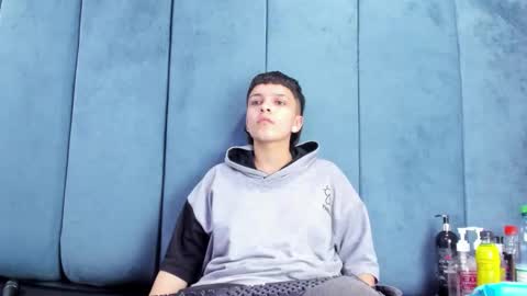 Snapshot of megan_thompsonn_ chatting on March 8, 2:15 am megan_thompsonn_ online show from March 8, 2:15 am