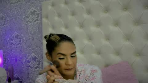 Snapshot of megan_tower chatting on May 5, 7:11 pm megan_tower online show from May 5, 7:11 pm
