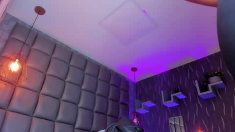 Megan online show from November 30, 8:24 pm