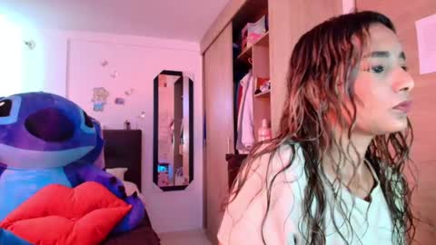 Snapshot of meganadriels96 chatting on April 17, 8:12 pm M E G A N online show from April 17, 8:12 pm