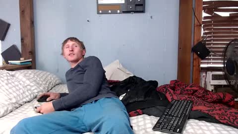 eddie and megan online show from December 7, 4:25 pm