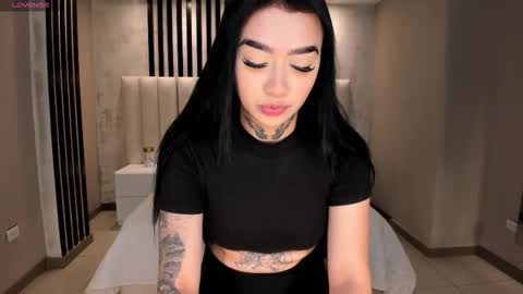 Megan Cross online show from November 23, 11:37 pm