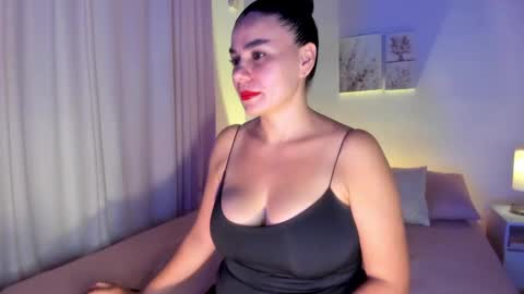 Megan M online show from December 4, 11:24 pm