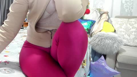 Nicki--------- Welcome to my Room online show from December 30, 7:59 am