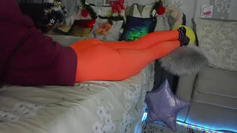 Nicki--------- Welcome to my Room online show from January 14, 6:07 pm