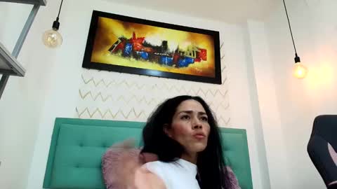 meganfox75 online show from February 25, 6:20 pm