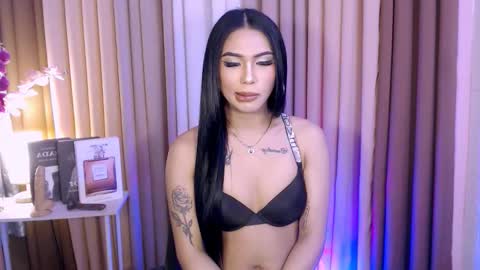 Snapshot of meganfoxx07 chatting on October 17, 6:05 am Megan online show from October 17, 6:05 am