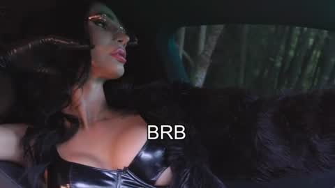 Snapshot of meganfoxxi_ chatting on June 27, 11:59 am MeganFOXXI online show from June 27, 11:59 am