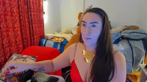 Snapshot of meganhotcurvy chatting on March 7, 12:02 pm meganhotcurvy online show from March 7, 12:02 pm