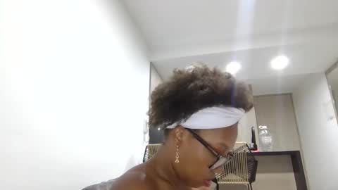 megan        online show from June 7, 4:05 am