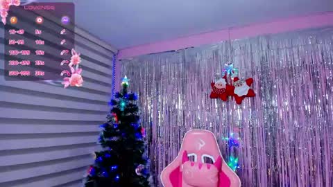Snapshot of megankitty666 chatting on December 29, 10:57 pm Megan online show from December 29, 10:57 pm