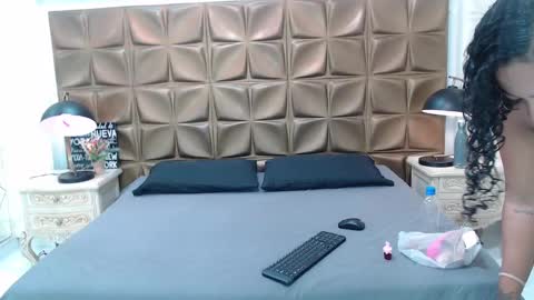 meganlarsson online show from October 11, 11:42 am