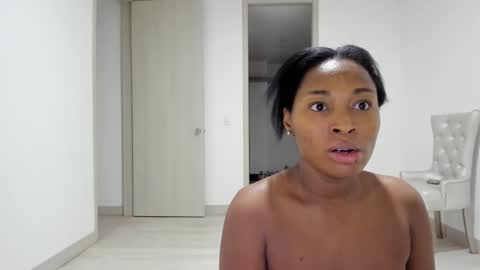 Snapshot of meganmir1 chatting on October 25, 10:26 pm meganmir1 online show from October 25, 10:26 pm