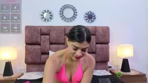 Snapshot of meganmistress_ chatting on October 13, 12:05 pm MeganM online show from October 13, 12:05 pm