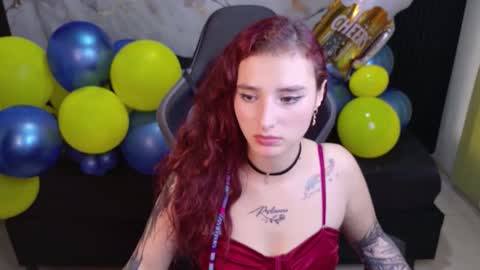 Snapshot of megann_19_ chatting on October 6, 9:56 pm Megan online show from October 6, 9:56 pm