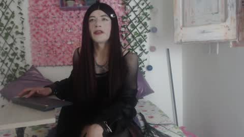 Snapshot of megannixx chatting on January 9, 8:45 am megannixx online show from January 9, 8:45 am