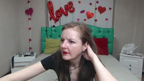 MeganPirs online show from April 11, 6:01 pm