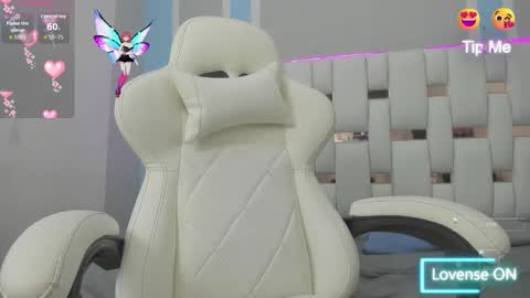 Megan Queen online show from November 8, 12:16 pm