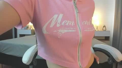 Megan Queen online show from July 21, 1:02 pm