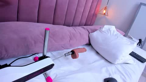 Megan  online show from December 19, 10:42 pm