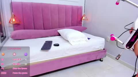 Megan  online show from December 18, 7:53 pm