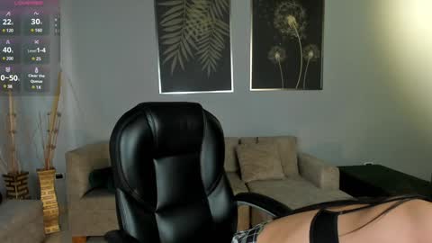 Megan online show from December 7, 8:38 pm