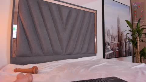 megansky18 online show from March 12, 11:01 pm
