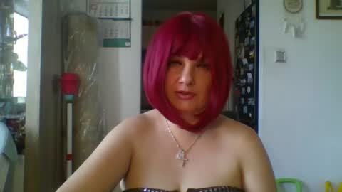 Snapshot of meganwetpussy chatting on July 6, 11:18 am Megan online show from July 6, 11:18 am