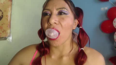 Snapshot of megara_love chatting on February 17, 8:04 pm megara_love online show from February 17, 8:04 pm