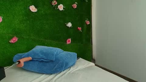 megatitts_ online show from March 15, 5:30 pm