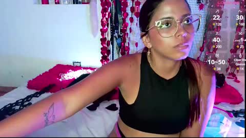 Snapshot of meggan_greey chatting on February 16, 12:08 am Your best slave online show from February 16, 12:08 am
