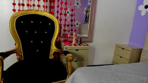 Snapshot of meggan_n_dante chatting on March 1, 7:30 am Meggan N Dante online show from March 1, 7:30 am