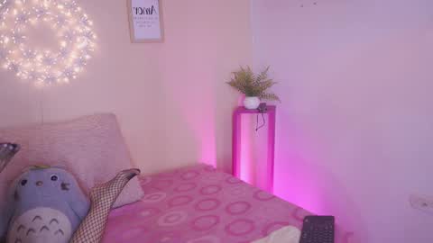 Meggie 1J online show from December 19, 11:45 pm