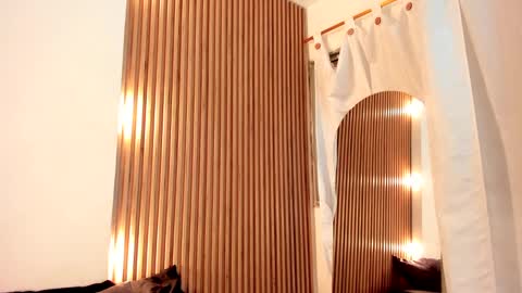 Meghan online show from October 3, 1:08 pm