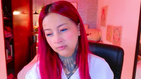 Snapshot of meghan_nill chatting on November 11, 3:06 am Meghan online show from November 11, 3:06 am