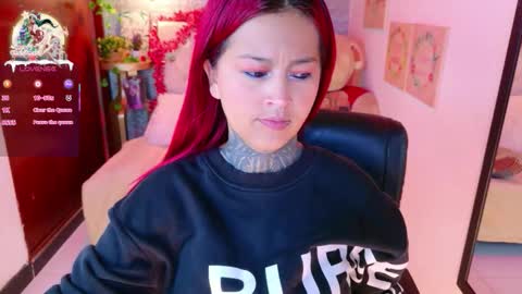 Snapshot of meghan_nill chatting on December 18, 3:01 am Meghan online show from December 18, 3:01 am