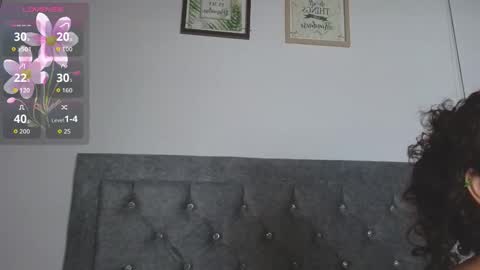 Snapshot of meghan_taylor__ chatting on February 14, 9:44 pm Meghan online show from February 14, 9:44 pm