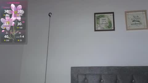 Snapshot of meghan_taylor__ chatting on February 26, 9:03 pm Meghan online show from February 26, 9:03 pm